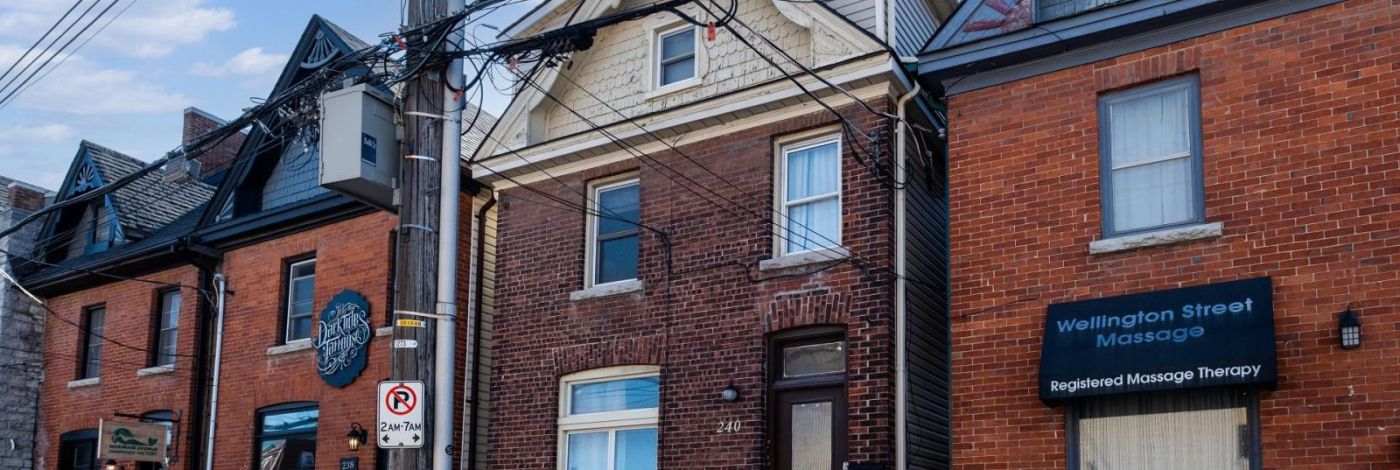 240 WELLINGTON STREET
