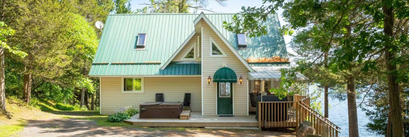 1076 CHESTER LANE
