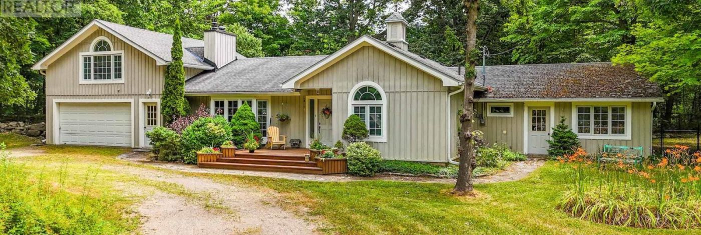 1371 MIDDLE ROAD