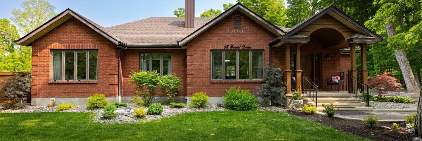 15 FOREST DRIVE