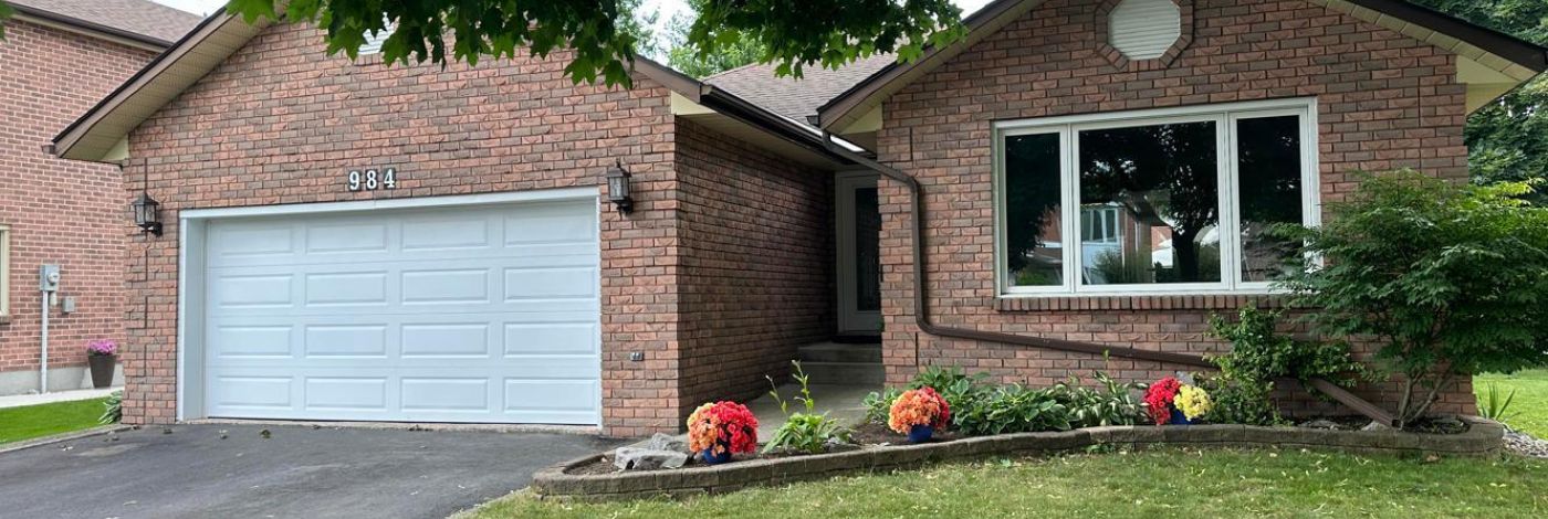 984 AMBLESIDE CRESCENT