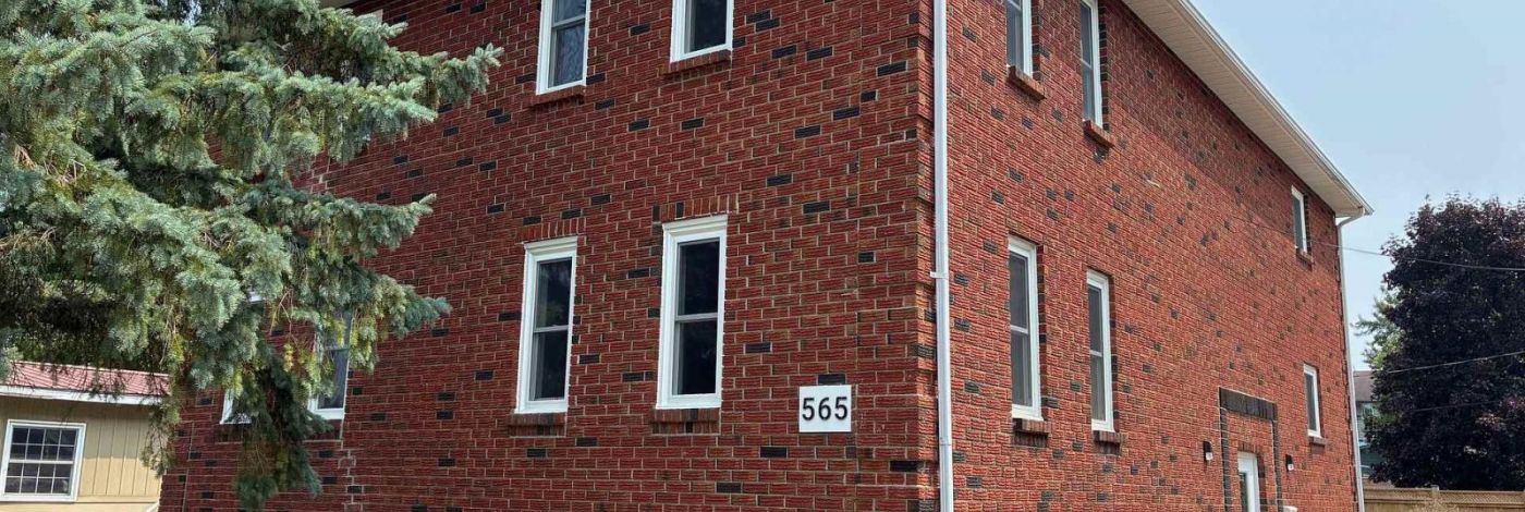 565 EMMA STREET