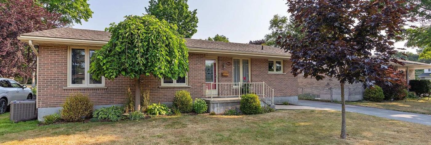 984 LINCOLN DRIVE