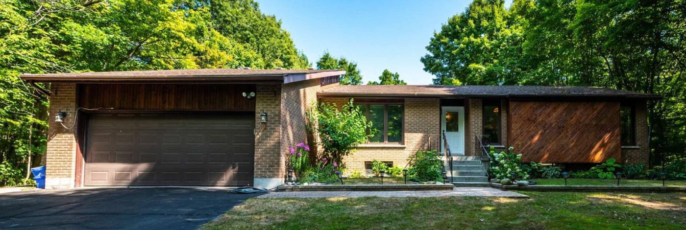 1596 GROUSEWOOD LANE