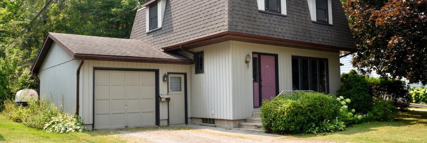625 HILLSIDE DRIVE