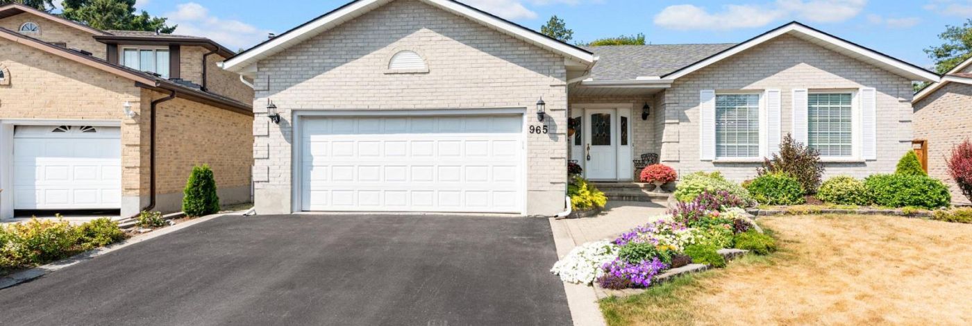 965 AMBLESIDE CRESCENT