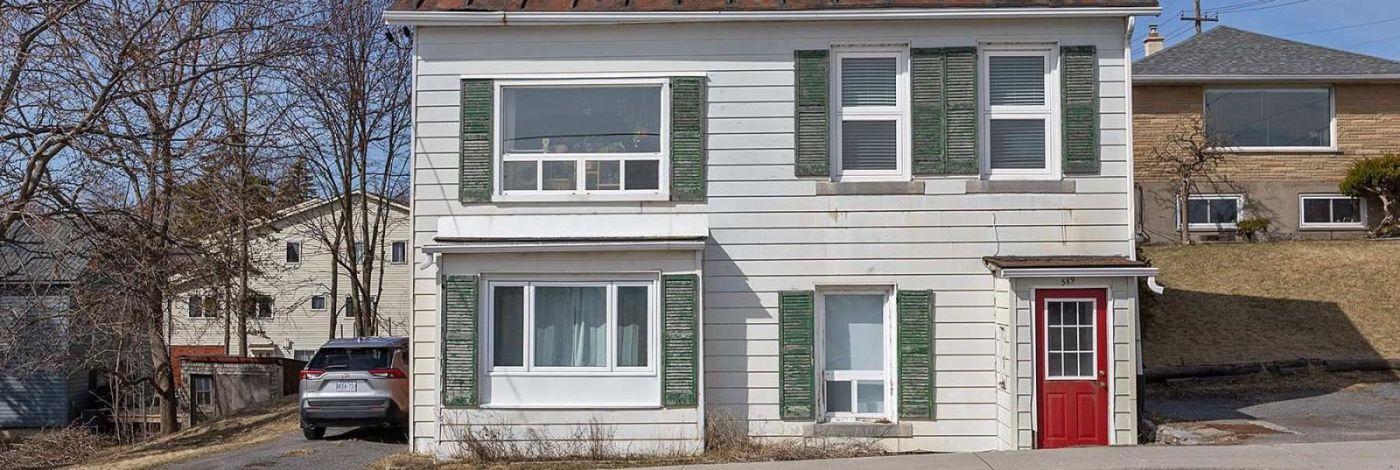 589 KING STREET W