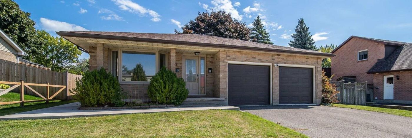 15 WINDFIELD CRESCENT