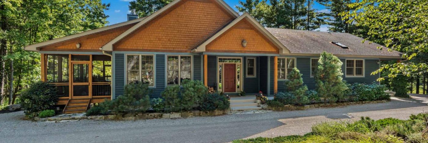 216 TUMBLEDOWN ROAD