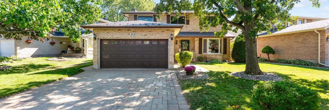 918 EDINBOROUGH CRESCENT