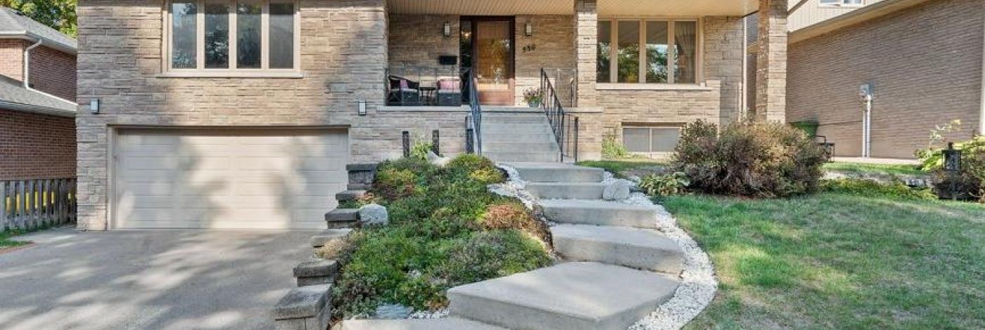 550 RANKIN CRESCENT