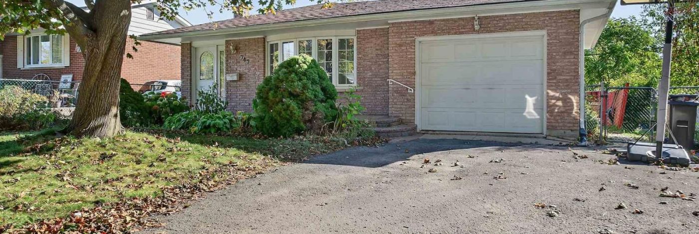 747 LAIDLAW CRESCENT