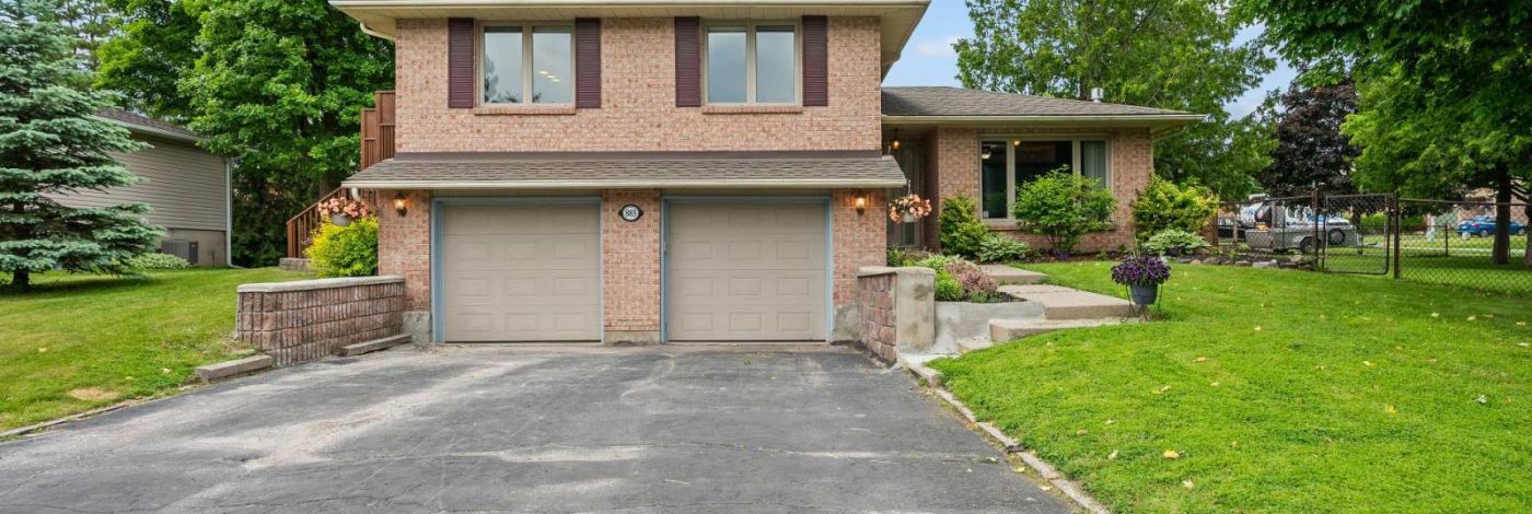885 PURCELL CRESCENT