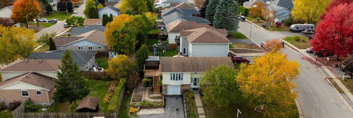 697 MACDONALD DRIVE