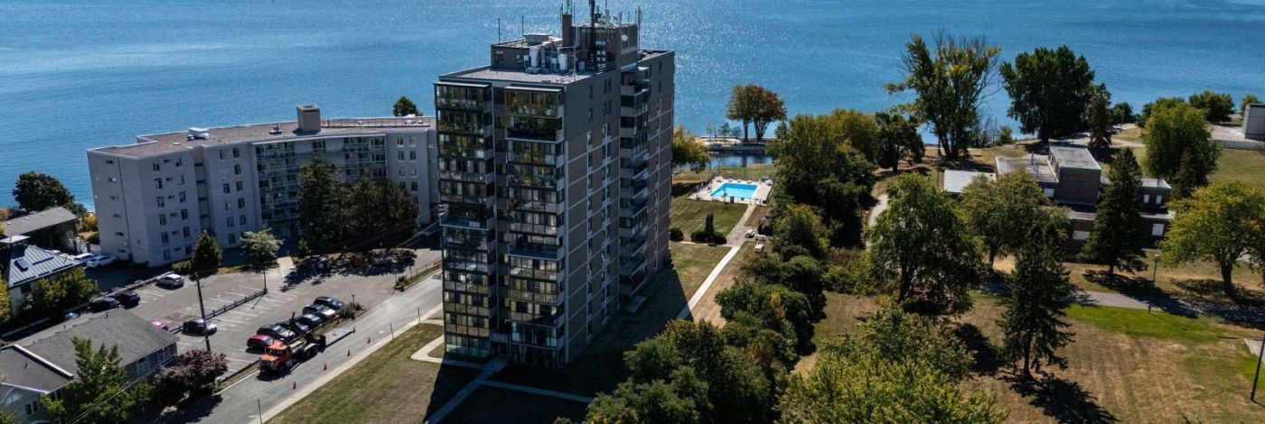 501 - 2 MOWAT AVENUE