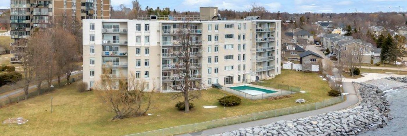 205 - 1 MOWAT AVENUE