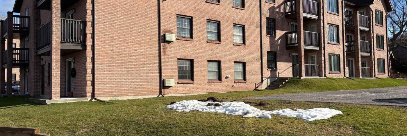 303 - 7 CENTRE STREET