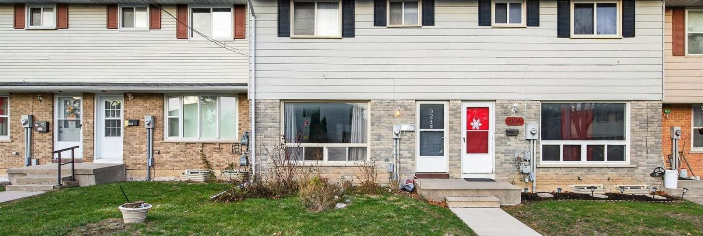 114 - 924 AMBERDALE CRESCENT