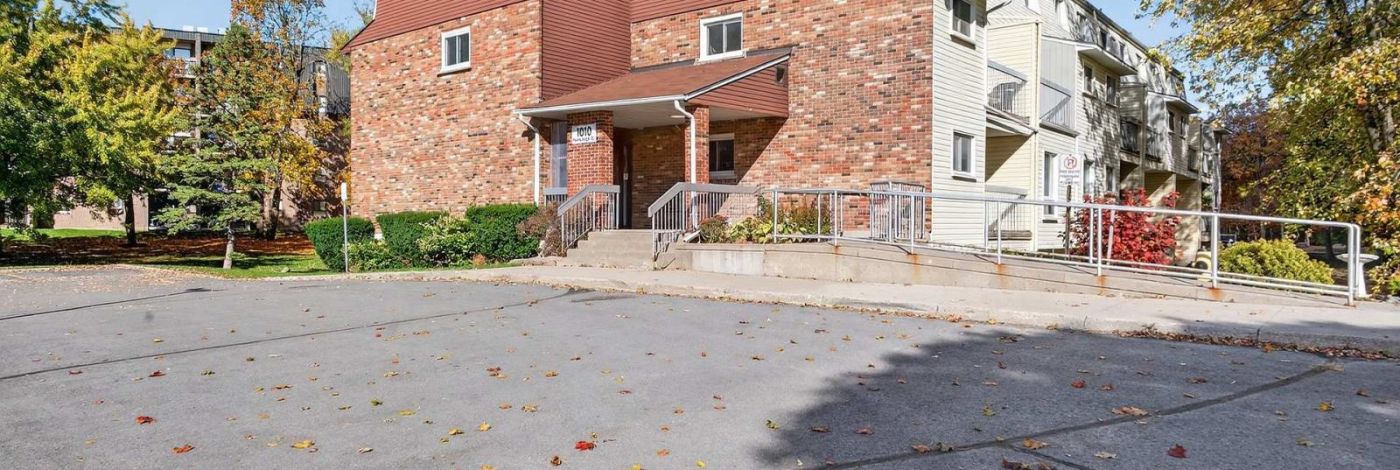 303 - 1010 PEMBRIDGE CRESCENT