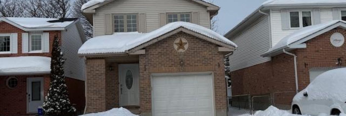 936 KILLARNEY CRESCENT