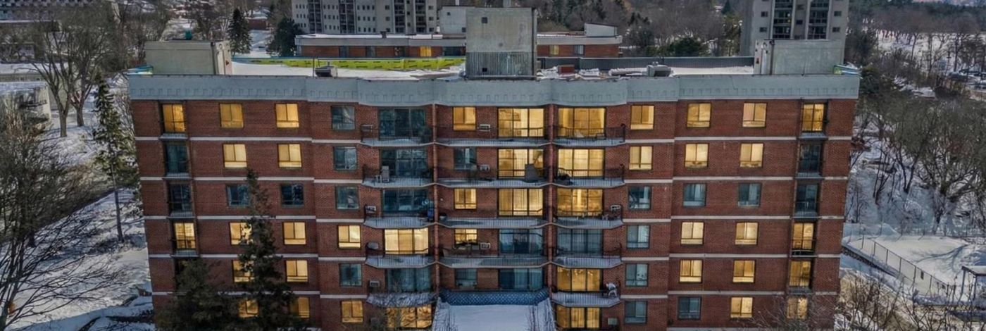 204 - 14 GREENVIEW DRIVE