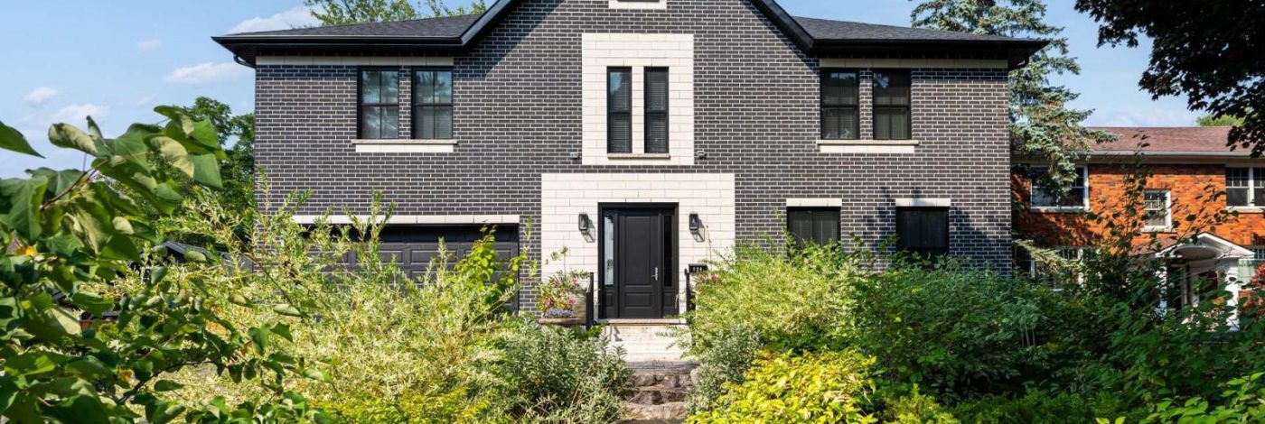 124 CHURCHILL CRESCENT