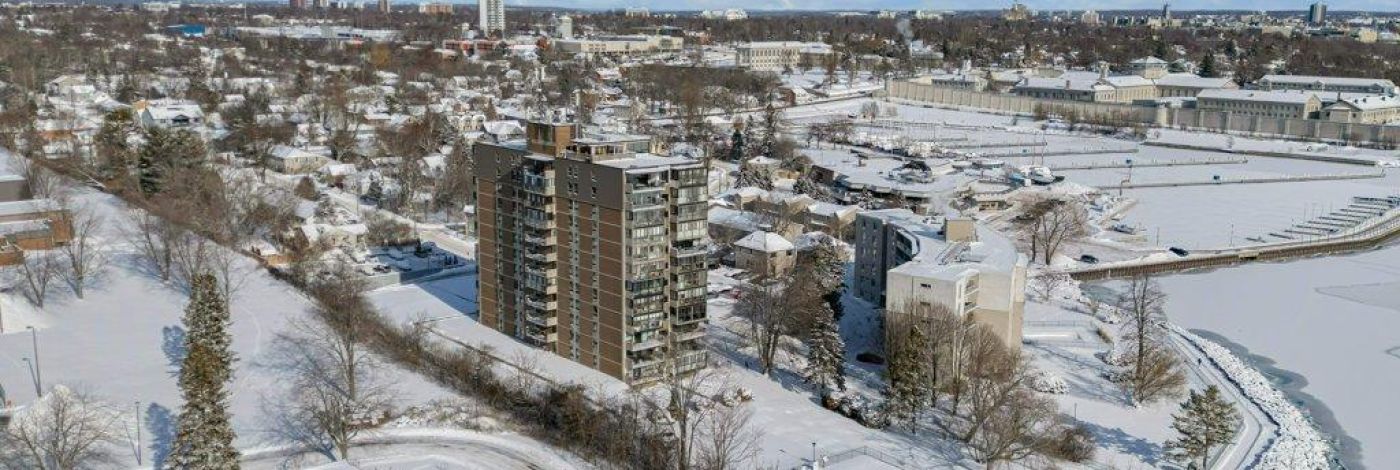 1003 - 2 MOWAT AVENUE