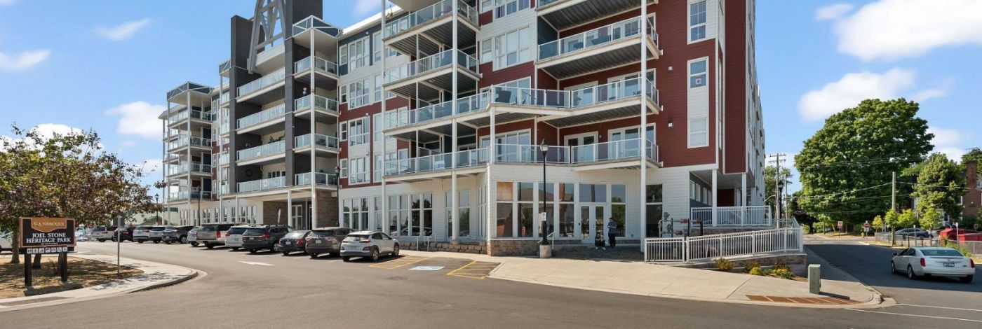 14 - 130 WATER STREET E