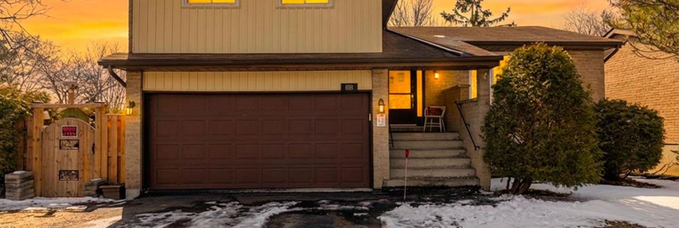 888 SANDRINGHAM PLACE