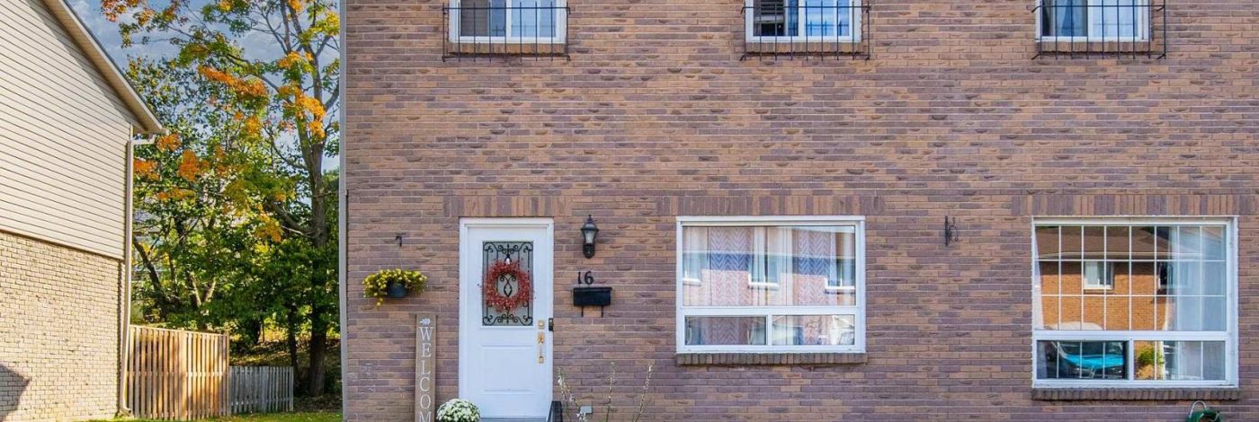 16 ROSEMUND CRESCENT