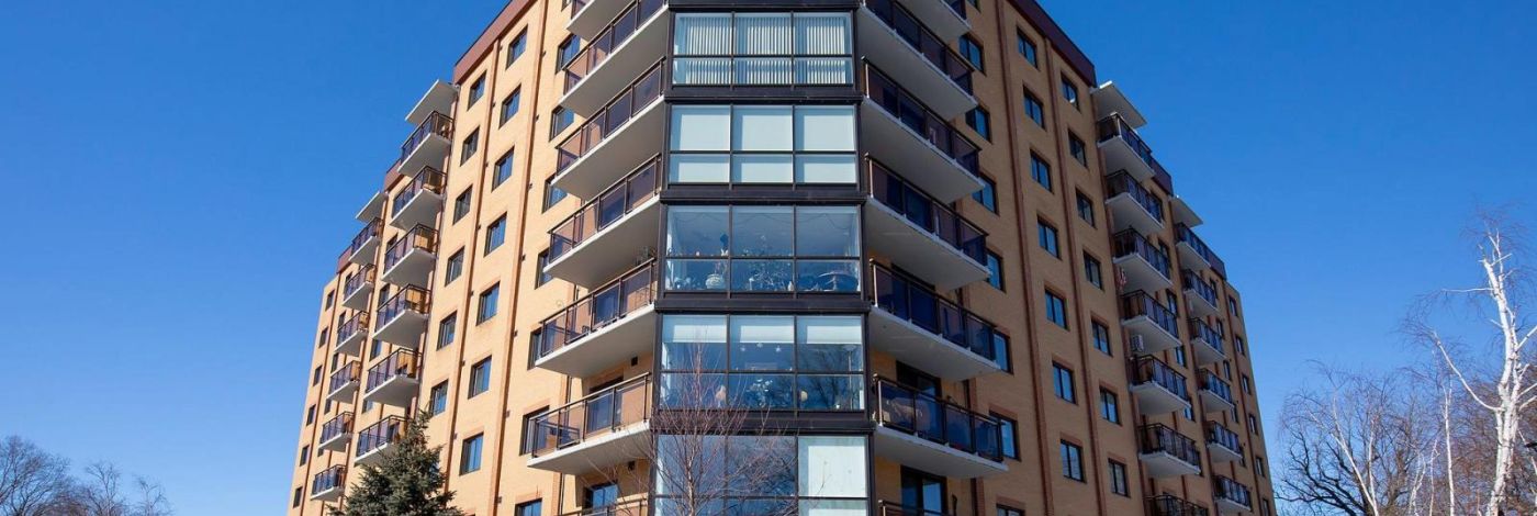 302 - 120 BARRETT COURT