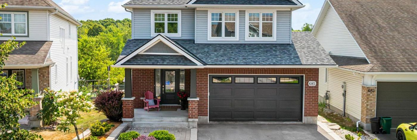 685 FIELDSTONE DRIVE