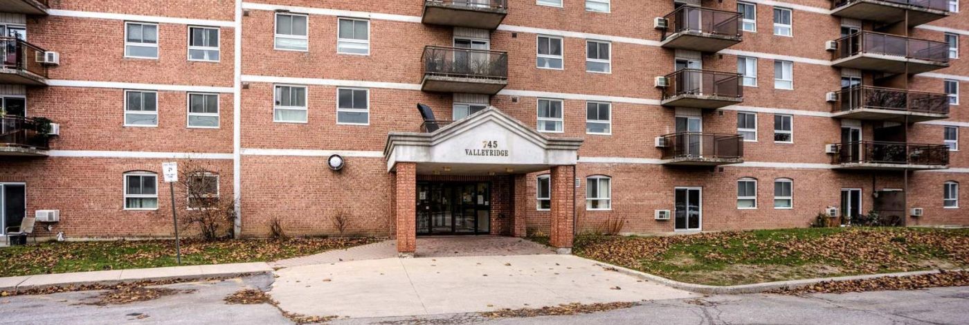608 - 745 DAVIS DRIVE
