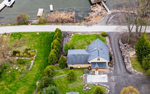 146 River Road