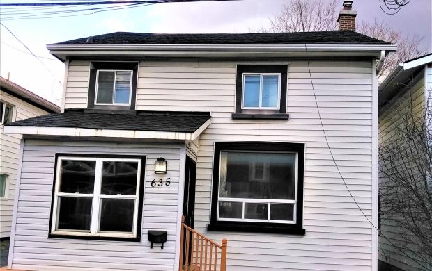 635 Victoria Street