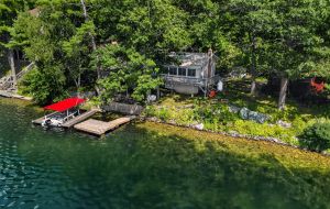 1403B Everett Lane