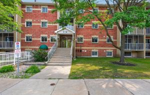 411-316 Kingsdale Avenue