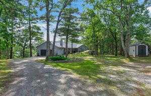 6 Vanston Road 
