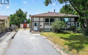 1088 PINEWOOD PLACE