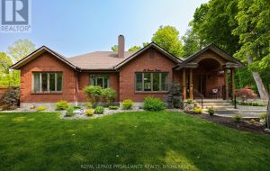 15 FOREST DRIVE