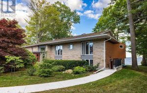 8 LAKESHORE BOULEVARD