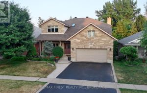 1082 CAITLIN CRESCENT