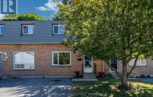 25 ROSEMUND PLACE