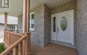221 AMY LYNN DRIVE