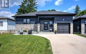 125 MAPLECROFT COURT