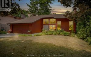 871 SAFARI DRIVE