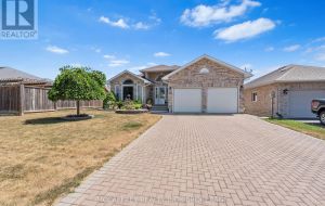 27 ASHWOOD CRESCENT