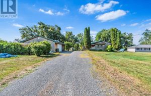3 - 746 NATURESHORES LANE