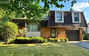79 INVERNESS CRESCENT