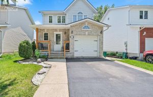981 RAINBOW CRESCENT